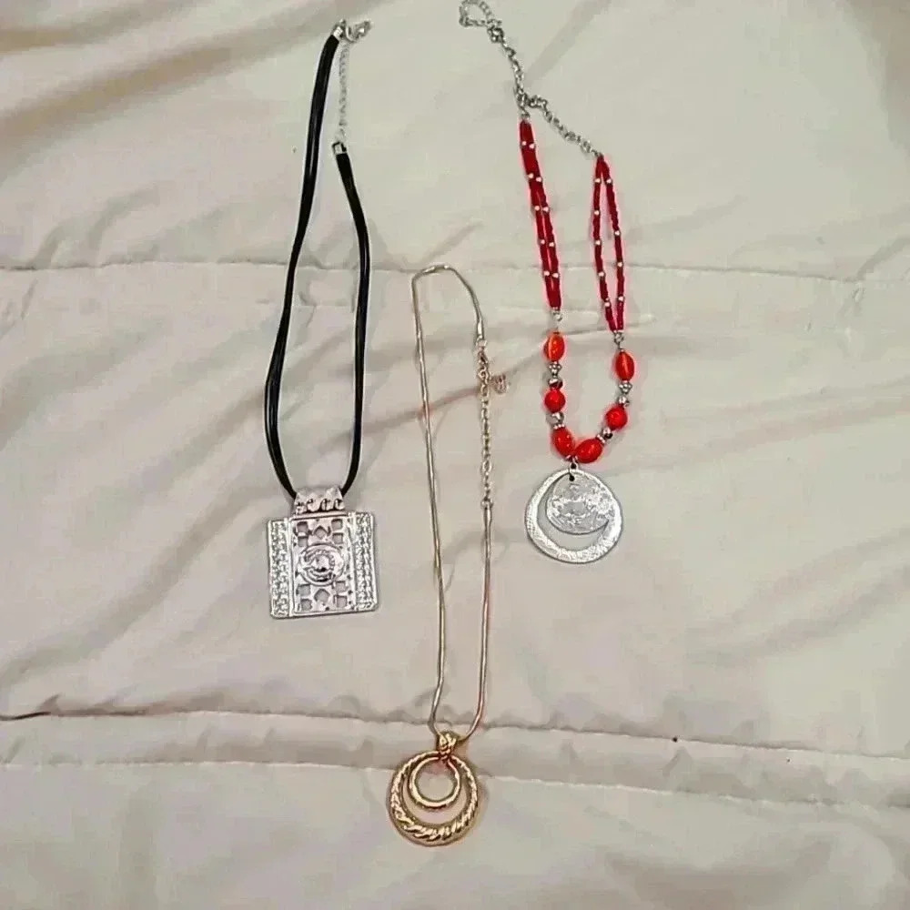 #3 set of 3 fashion necklaces gold pendant chunky beaded geometric